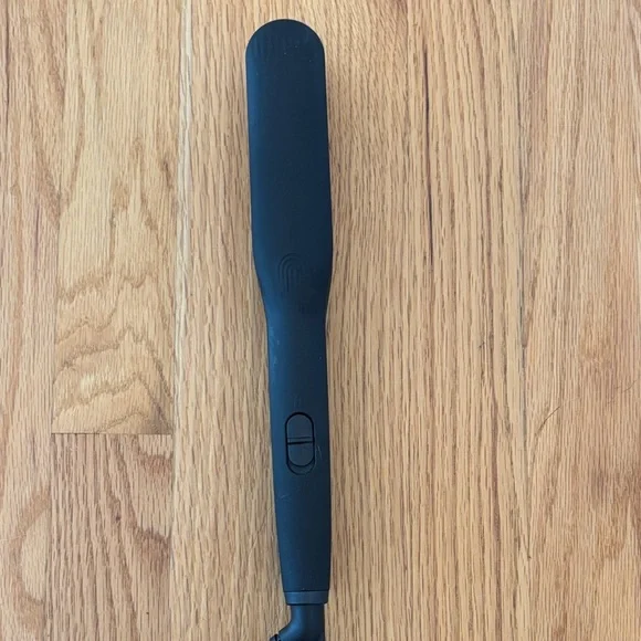 Bio Ionic 1in Black Hair Straightener - Picture 4 of 8